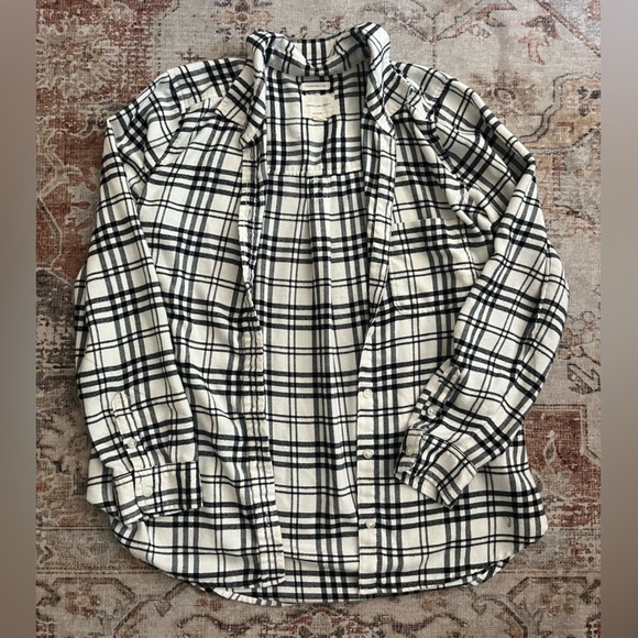 American Eagle Ahh-amazingly soft long sleeve button down plaid shirt - Picture 2 of 5